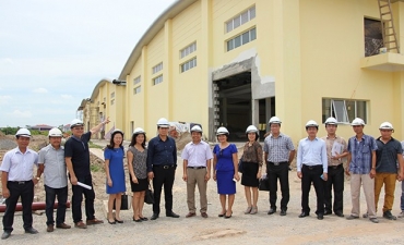 SCIC officials visit Traphaco’s major pharmaceutical plant